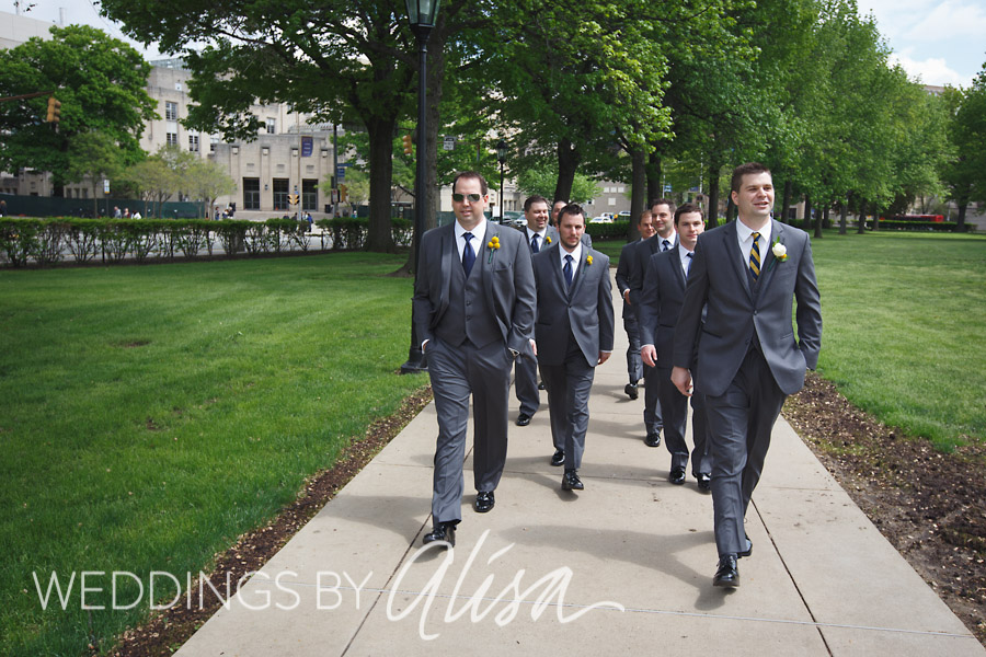 Spring wedding at Heinz Chapel